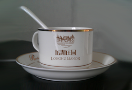 龙湖庄园于博玉定制的咖啡杯碟