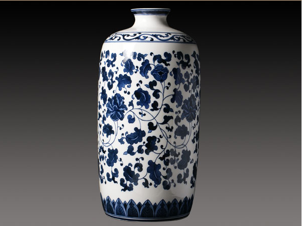 釉中彩骨质瓷花瓶